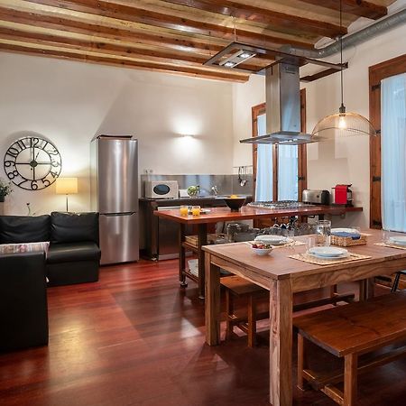 Habitat Apartments Ferran Barcelona Exteriör bild